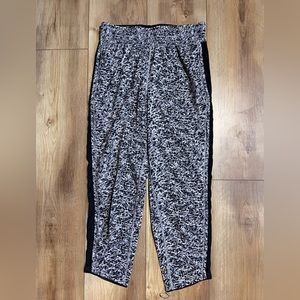 🖤 Lululemon For Love Crop 🖤